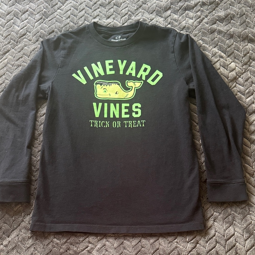 Vineyard Vines Kids Black and Green Long Sleeve Tee